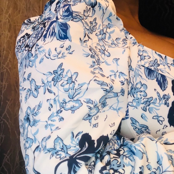 Puff Sleeve Classic Floral Printed Mini Dress - Picture 4 of 4